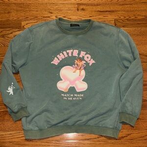 White Fox green pullover
